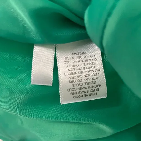 NY&Co. Puffer vest Green Size Large with buckle sides - Picture 3 of 6